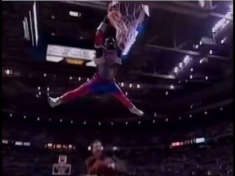 Pistons Mascot Before Hooper